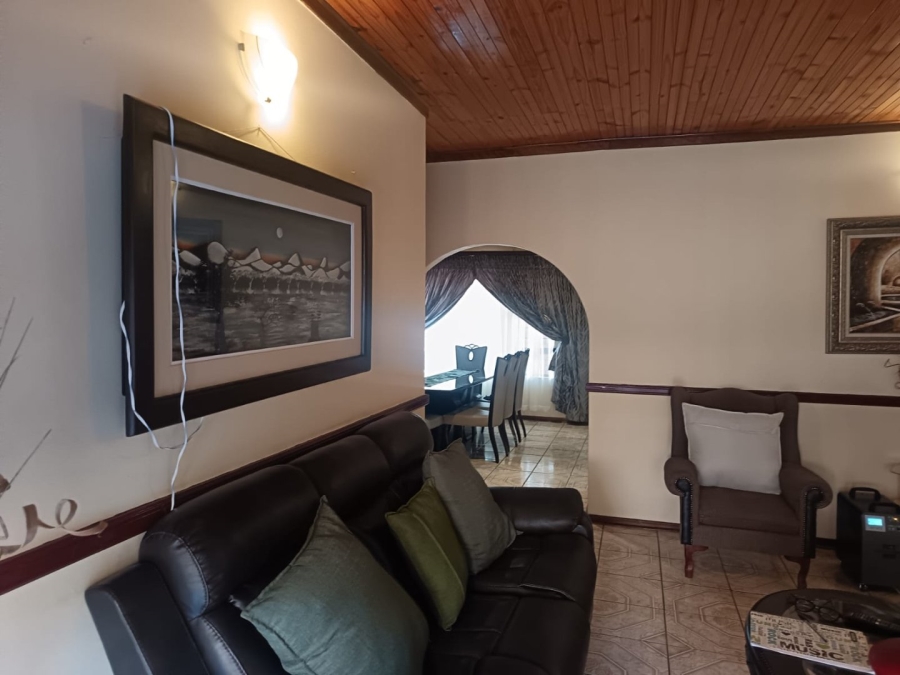 4 Bedroom Property for Sale in Minerva Gardens Northern Cape